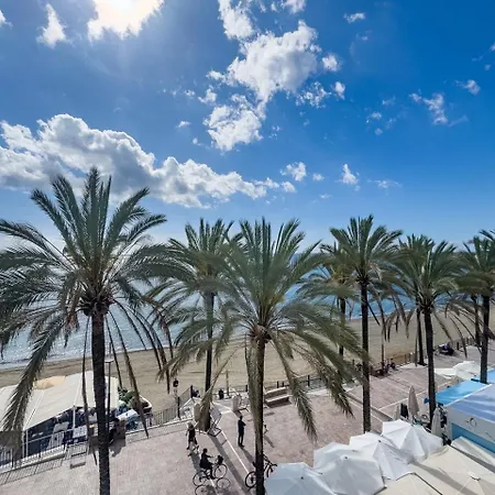 Palm 2f A Stylish Seaside With Parking דירה