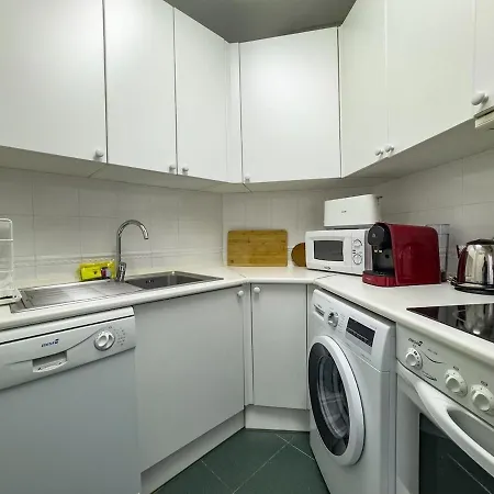 Palm 2f A Stylish Seaside With Parking Daire *