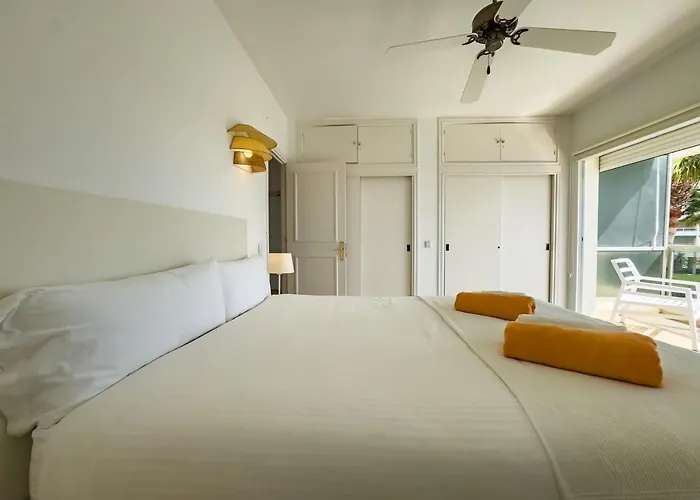 Lejlighed Palm 2f A Stylish Seaside With Parking *