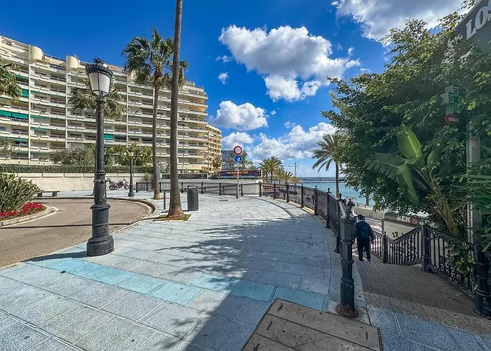 Lejlighed Palm 2f A Stylish Seaside With Parking Marbella