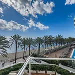 Apartmán Palm 2f A Stylish Seaside With Parking *