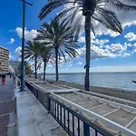 Palm 2f A Stylish Seaside With Parking