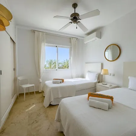 Palm 2f A Stylish Seaside With Parking 马尔韦利亚