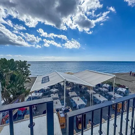 Palm 2f A Stylish Seaside With Parking 马尔韦利亚