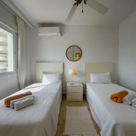 Palm 2f A Stylish Seaside With Parking Marbella
