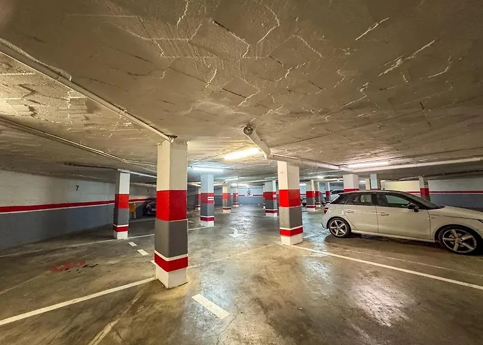 Palm 2f A Stylish Seaside With Parking Марбелья