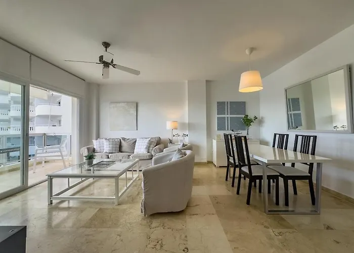 Palm 2f A Stylish Seaside With Parking Апартаменты