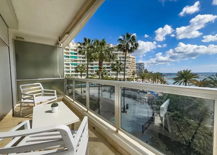 Palm 2f A Stylish Seaside With Parking Марбелья