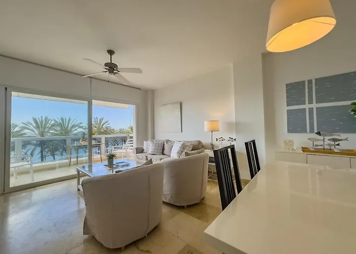 Palm 2f A Stylish Seaside With Parking Апартаменты