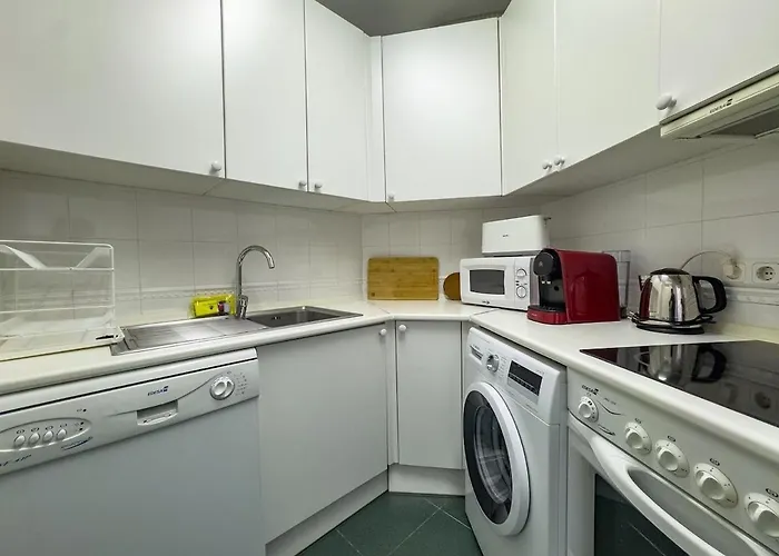 Palm 2f A Stylish Seaside With Parking Апартаменты *