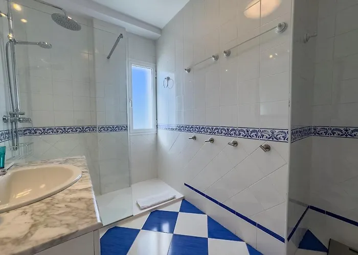 Palm 2f A Stylish Seaside With Parking Апартаменты Марбелья