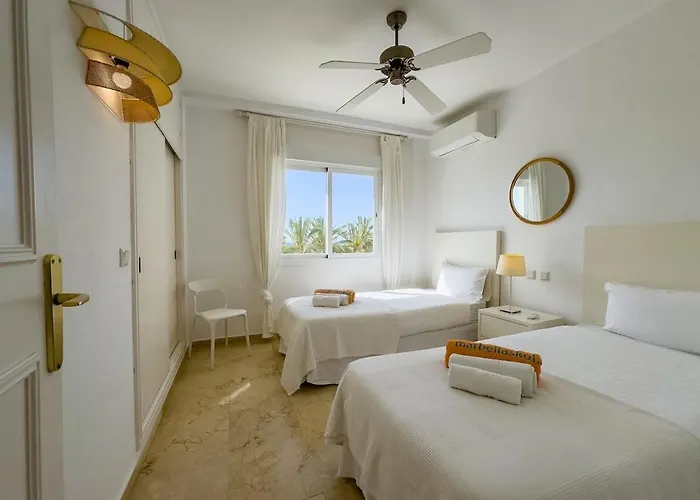 Palm 2f A Stylish Seaside With Parking Апартаменты Марбелья