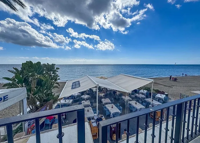 Palm 2f A Stylish Seaside With Parking *