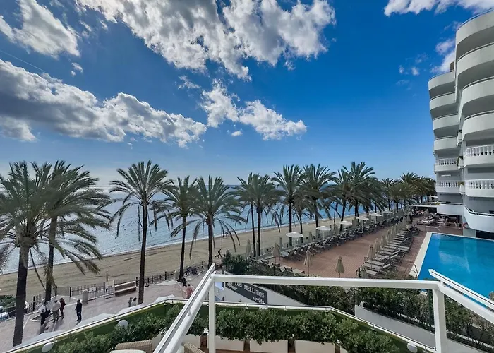 Διαμέρισμα Palm 2f A Stylish Seaside With Parking *
