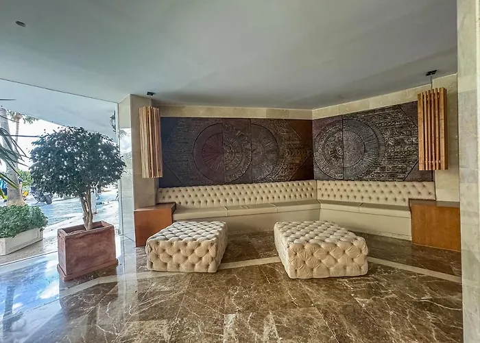 Palm 2f A Stylish Seaside With Parking Marbella