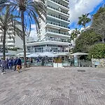 Palm 2f A Stylish Seaside With Parking Apartment