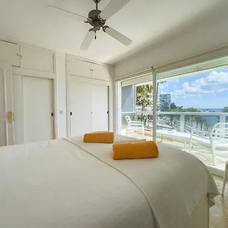 Palm 2f A Stylish Seaside With Parking Lejlighed *