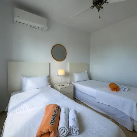 Palm 2f A Stylish Seaside With Parking Marbella