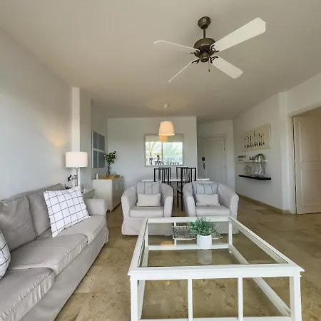 Lejlighed Palm 2f A Stylish Seaside With Parking *