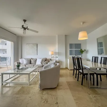 Palm 2f A Stylish Seaside With Parking *